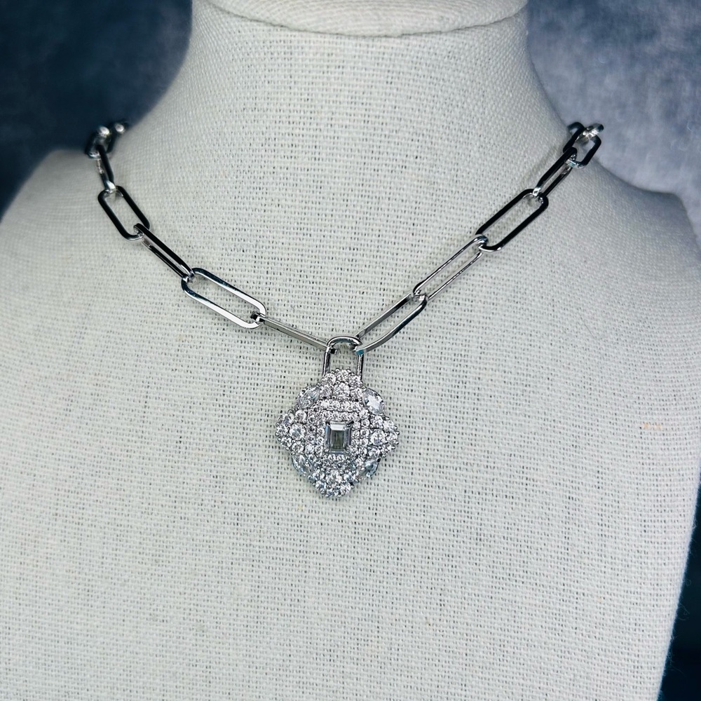 Bomb Party Cubic Zirconia Cluster Padlock Pendant Necklace New